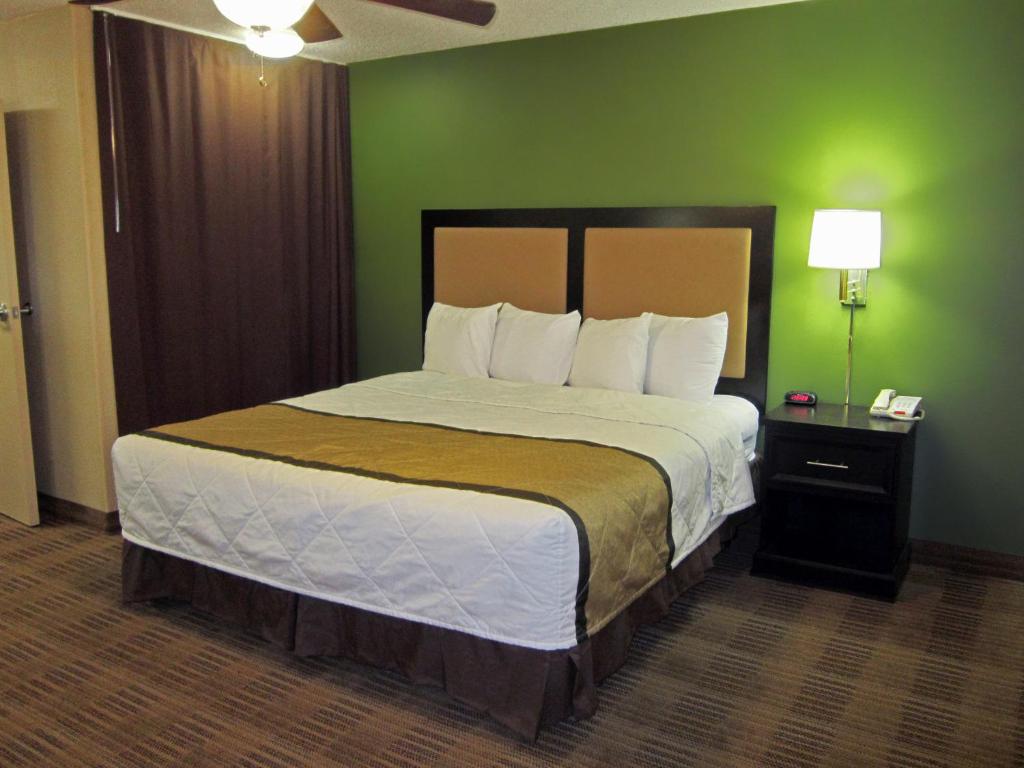 Room image 3